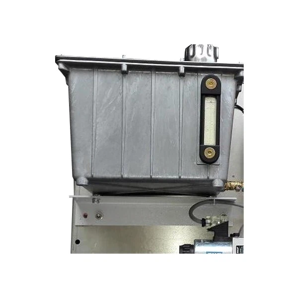 Automatic machine oilers